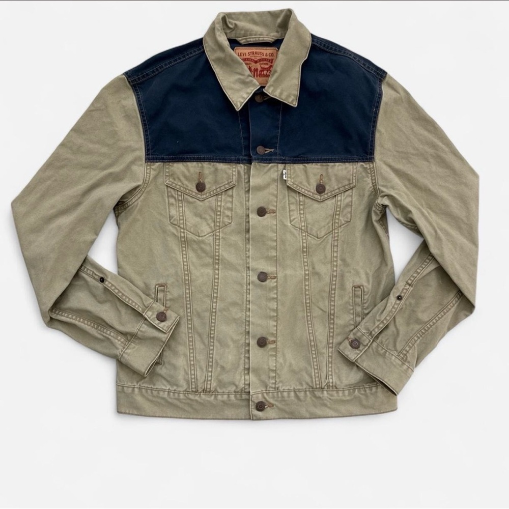 Levi’s Two-Tone Denim Jacket